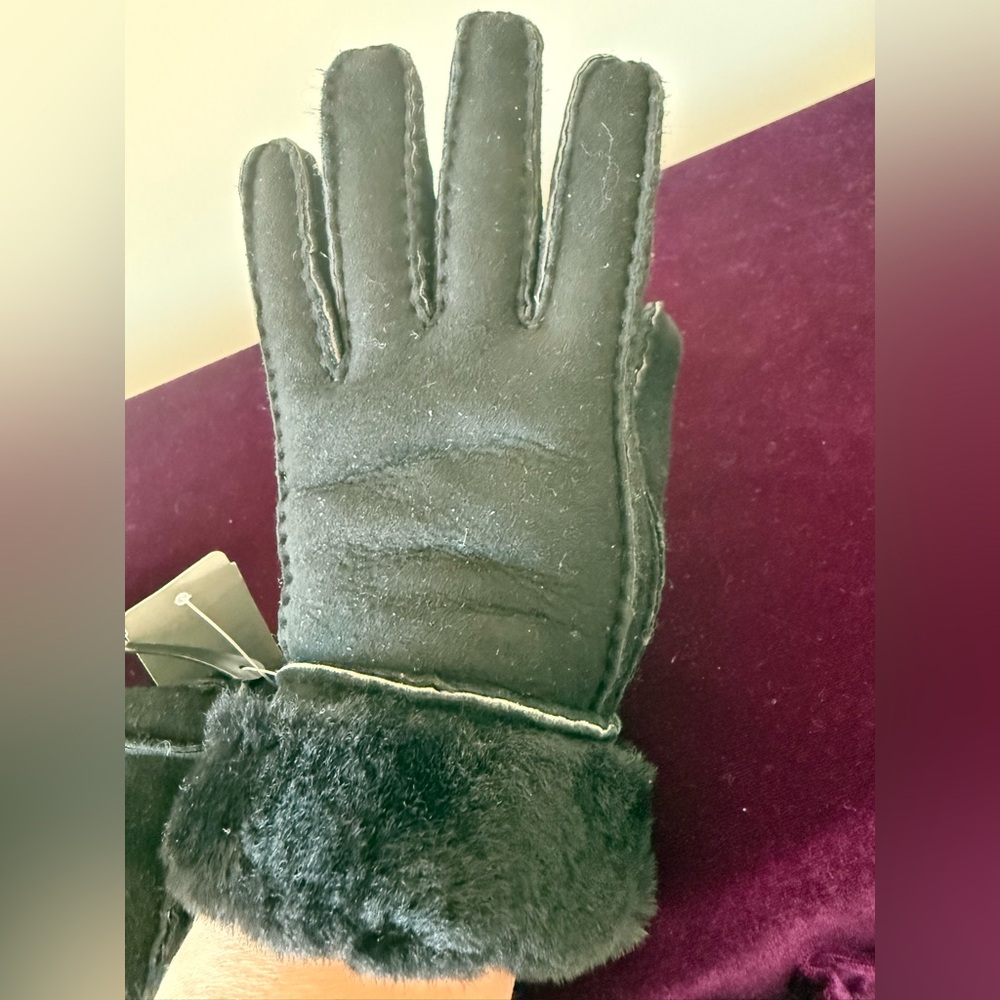 Fox Black Shearling Gloves